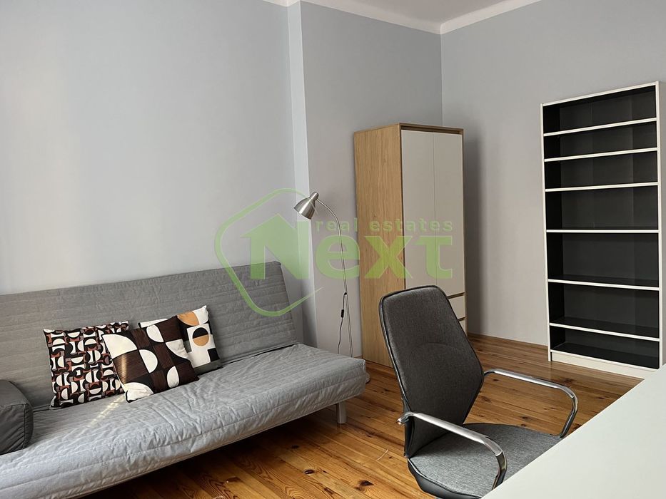 Дава се под наем Тристаен апартамент в София, Център - 100 кв.м за 1100 € - Снимка #4