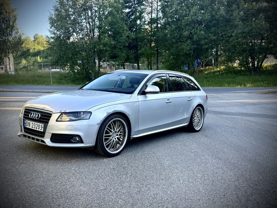 Audi a4 2.0tdi  b8 avant
