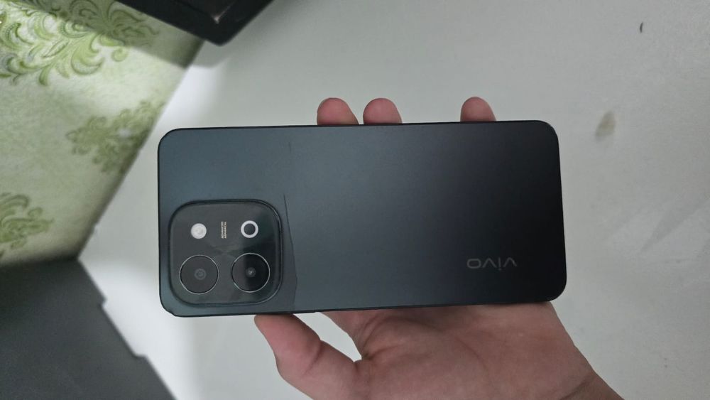 vivo y28 (смартфон)