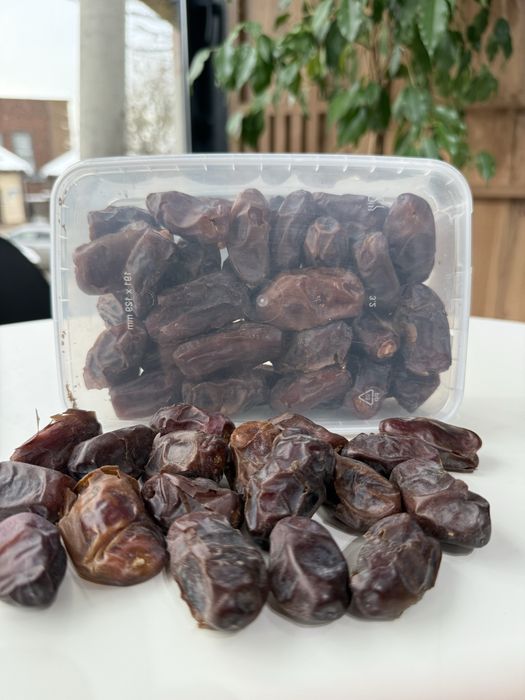 Финики в боксах 550г