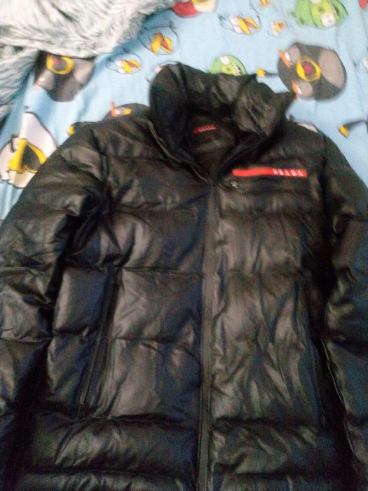 Оригинално яке  Prada М  размер.