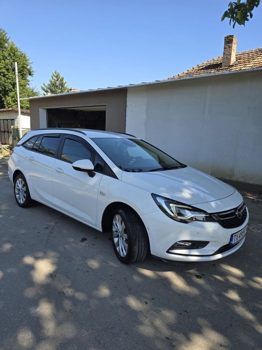 Opel Astra  k 1.4 cng 2019г.