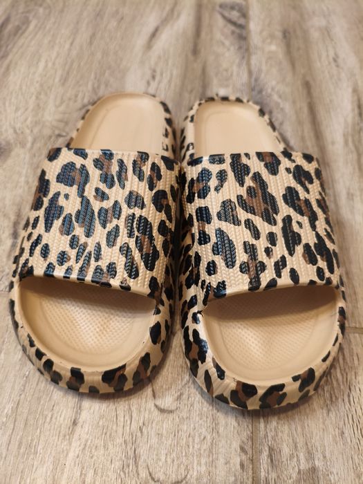 Cozislides papuci tip cloud – model leopard – mărimea 36/37 – noi