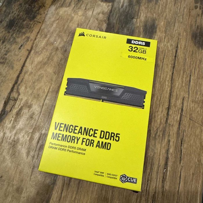 НОВА ! Рам памет Corsair Vengeance  32GB (2x16GB) DDR5 6000MHz