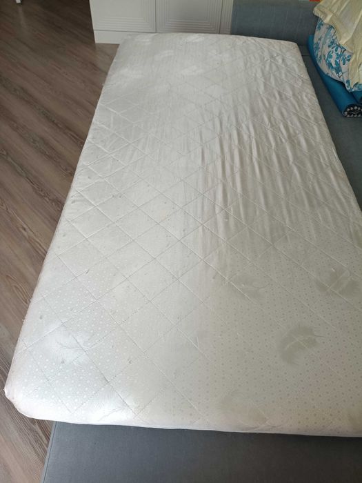 Продается детский матрас 180*90 почти новый