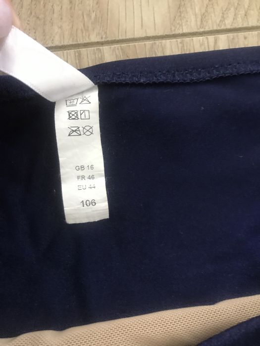 Продам купальник