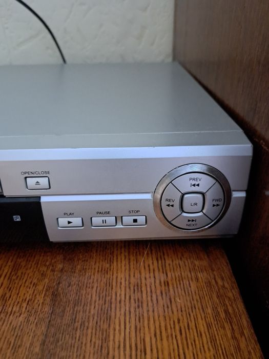 Голям телевизор плюс подарък