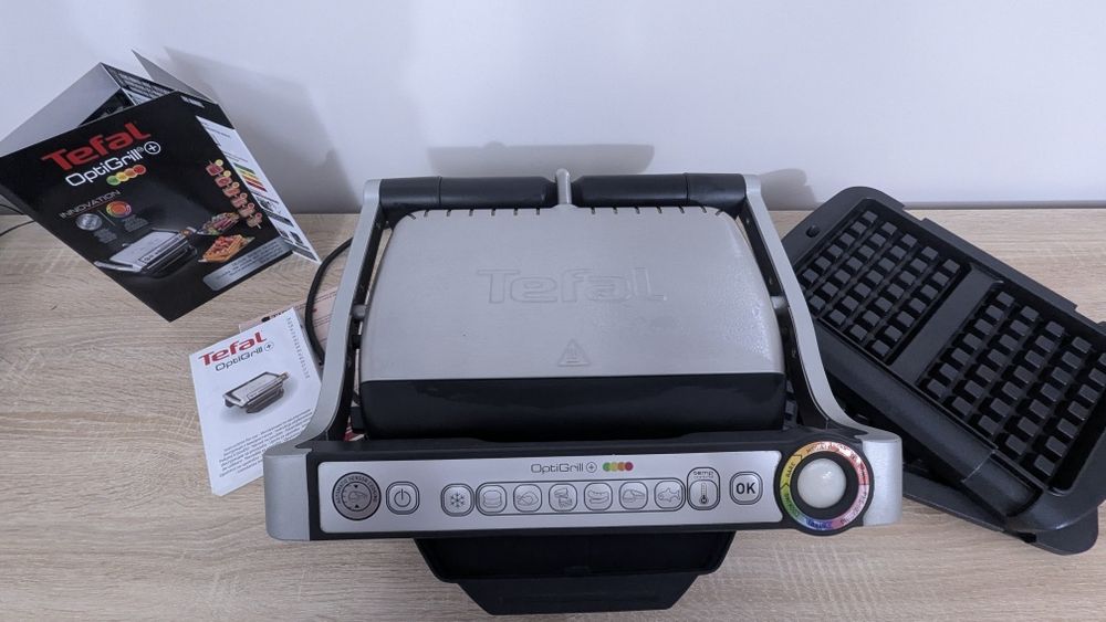 Gratar electric Tefal Optigrill+ Wafles GC716D12