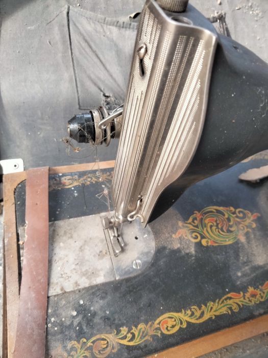 Продам швейная машина