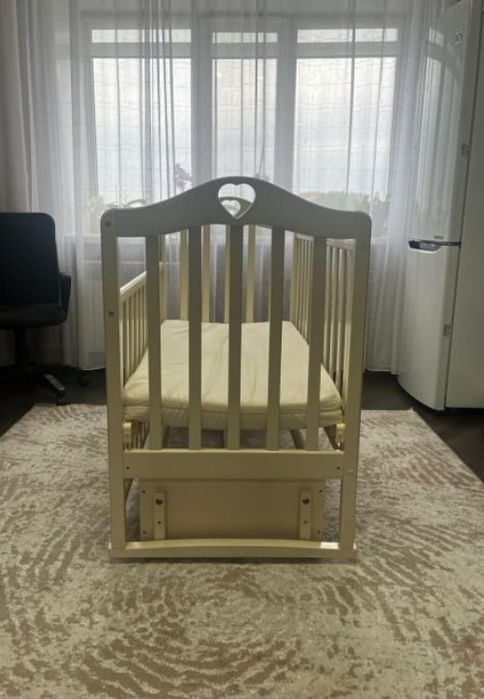 Кроватка детская