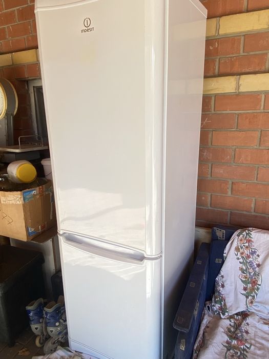 Холодильник Indesit NO FROST syper