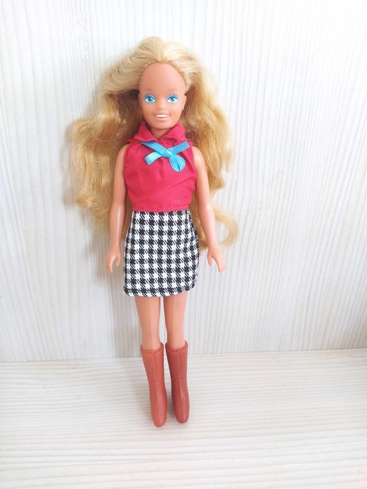 Кукли ретро Barbie, MyScene, Skipper, Wee 3 Friends и други