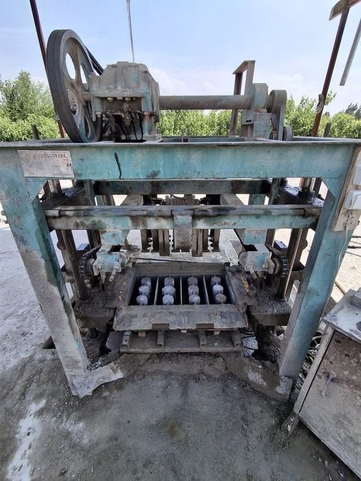 Shlaka blok g'isht aparati