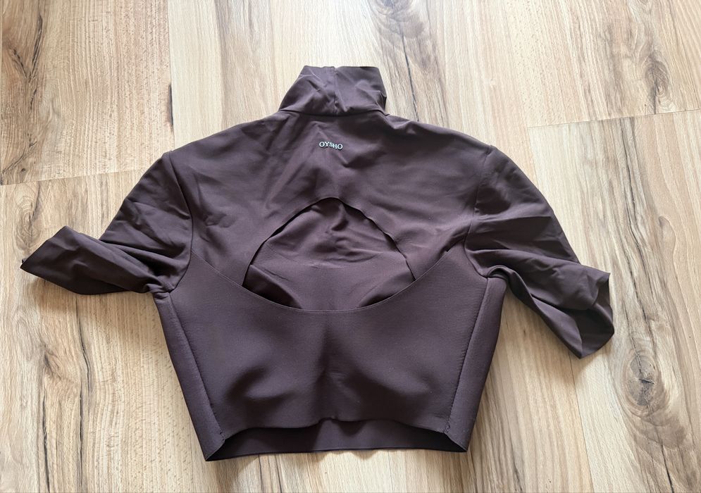 Пола панталон Zara, блуза Oysho