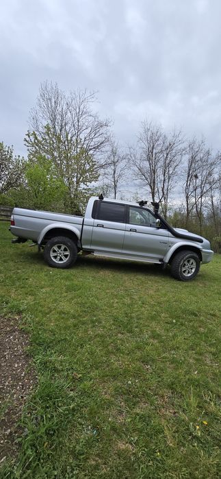Vând Mitsubishi L200, generația K60T, an fabricație ianuarie 2006, motor 2.5 Diesel – 98 CP, tracțiune 4x4