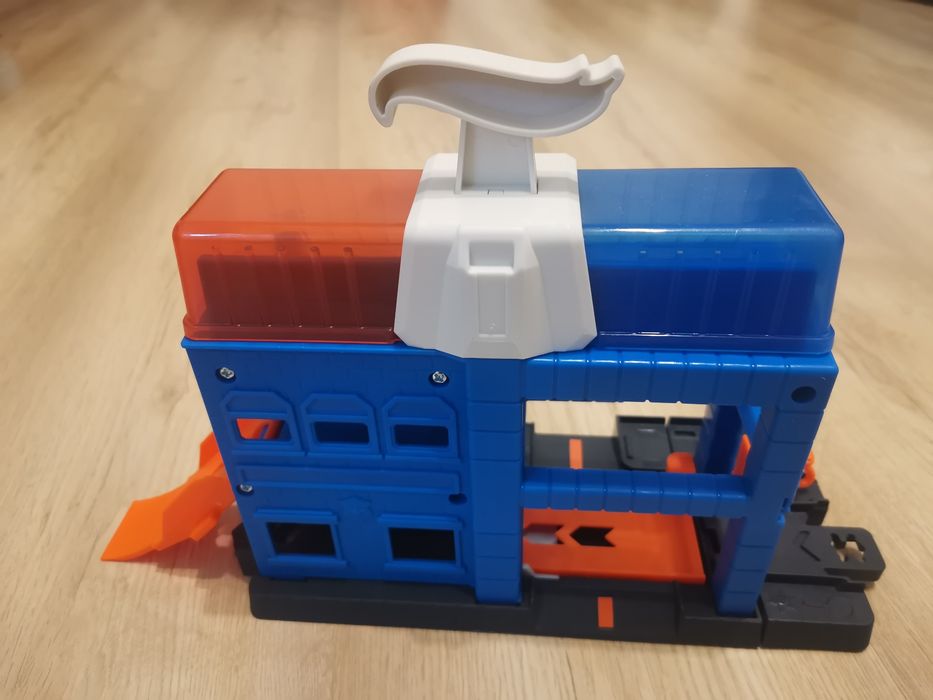 Pista Hotwheels Turnul Politiei Jhl74