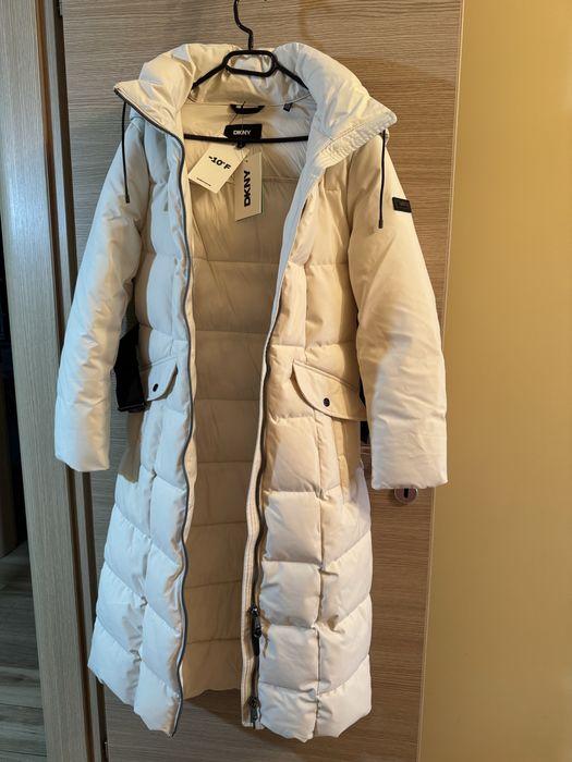 Geaca lunga DKNY noua