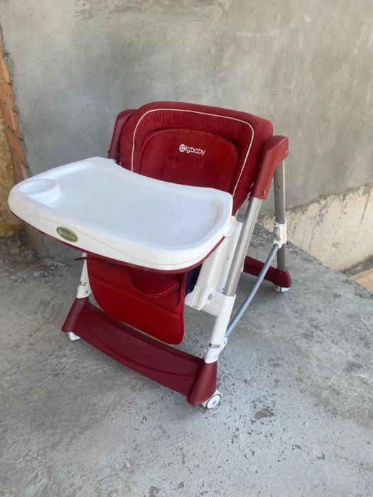 Детский стульчик для кормления