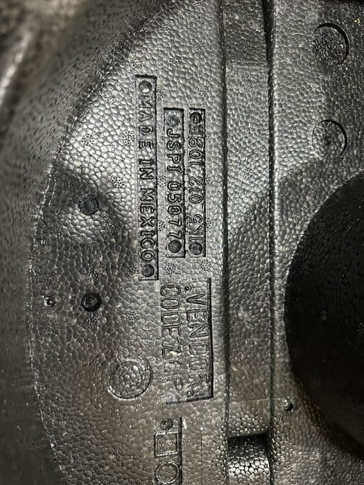 Поставка / органайзер за резервна гума от багажник