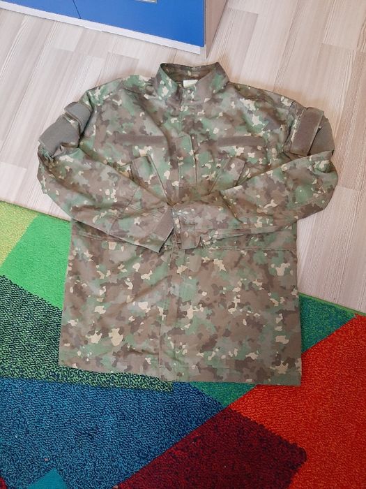 Costum, uniformă,  ținută combat tricou, polar ,capela.