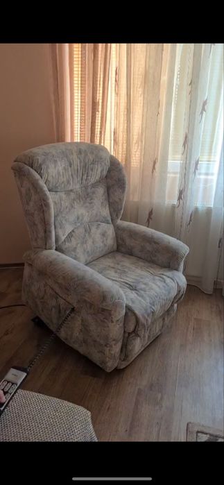 Електрически релакс фотьойл