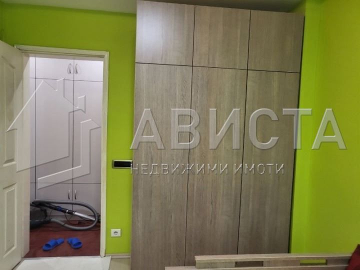 Дава се под наем Четиристаен апартамент в София, Лагера - 117 кв.м за 940 € - Снимка #9