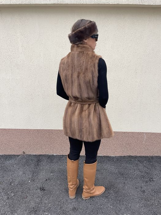 Vesta din blana de vizon maro cu cordon