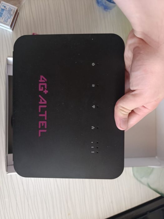 Домашний 4G+ Wi-Fi роутер Altel.