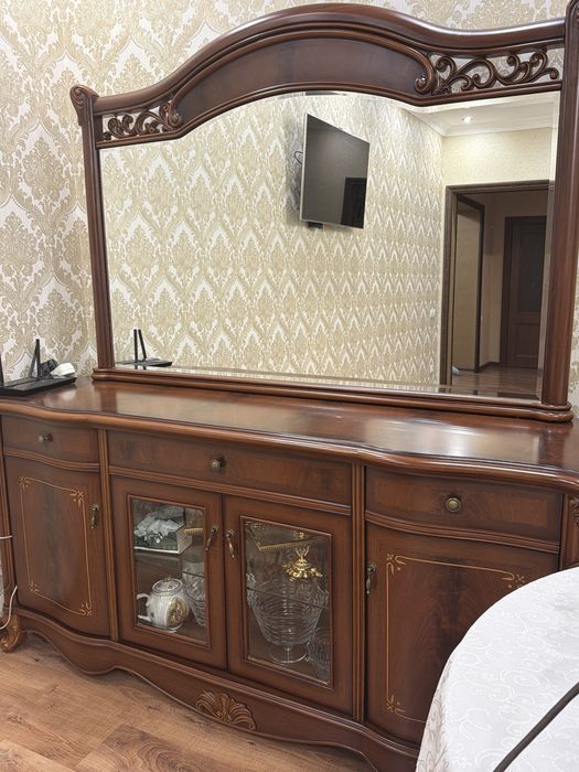 Сервант для вашего зала