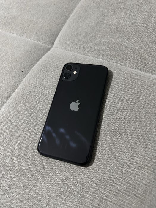 Срочно продаю Айфон 11