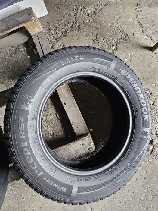 2 anvelope iarna 195 65 15 Hankook 2021