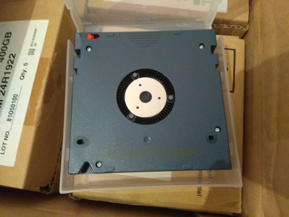 Продам новые ленточные картриджи