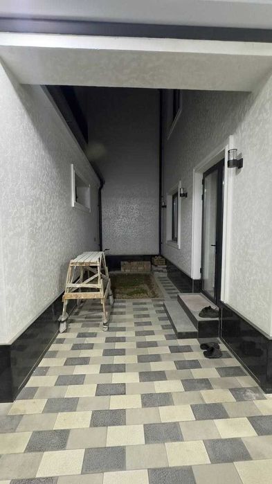 Продаётся коттедж 0,8 соток Хонабод 100,0 кв.м. 4 комнаты