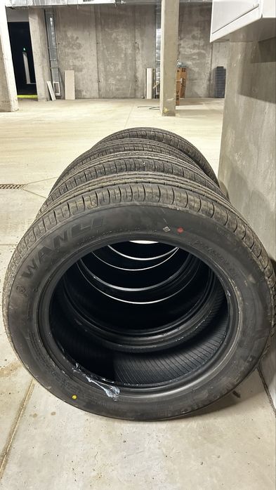 Летни Гуми Нови 205/55/16 на 20 км.