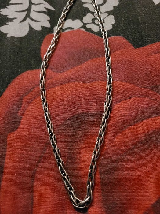 Сребърни синджири и пръстени