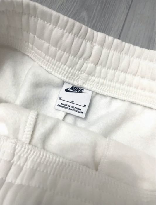 pantaloni nike noi M