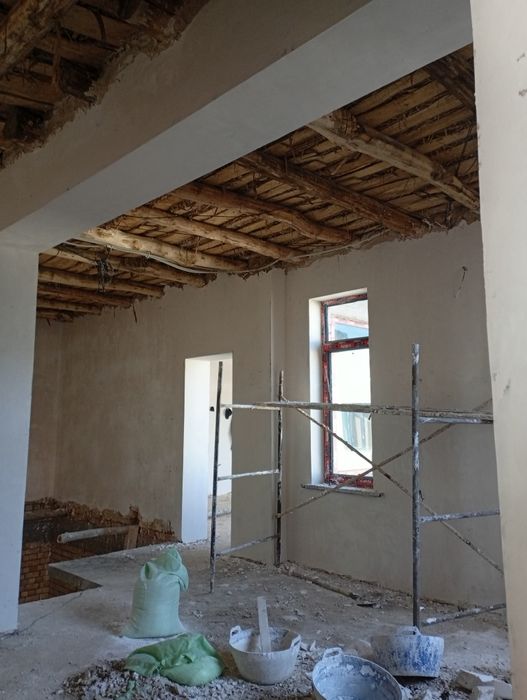 Albastir va Gips suvoq qilamiz tarkibida Toʻproq,qum, Albastir.qoshila