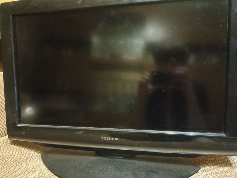 продам телевизор