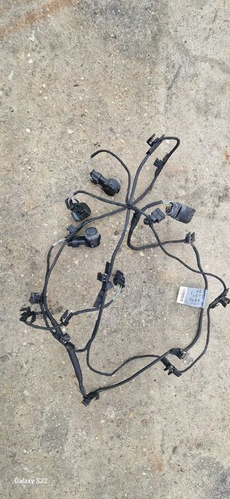 Senzorii parcare o  instalație  Audi A4 B9 și Audi A5 F5 cod 8w0971095