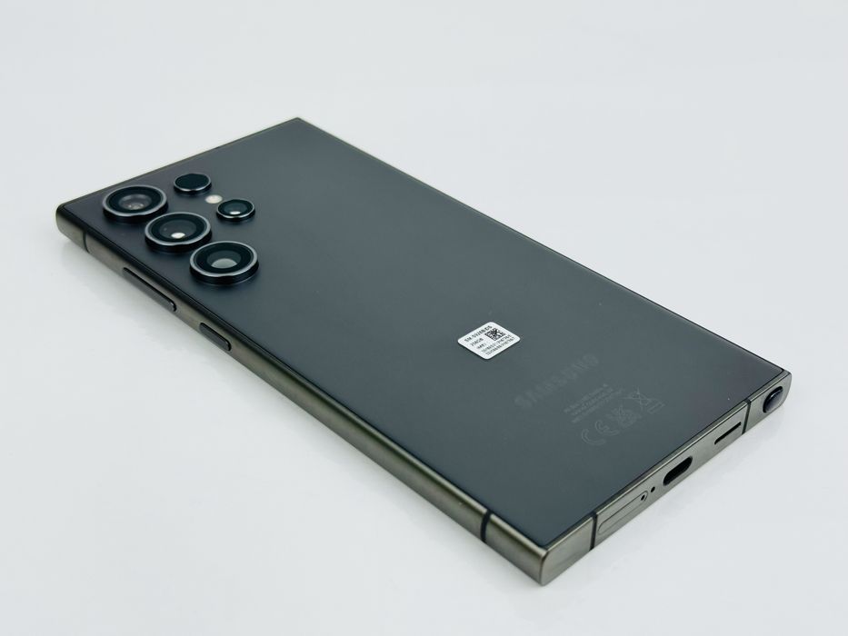 Samsung Galaxy S24 Ultra 5G 256GB Titanium Black Перфектен! Гаранция!