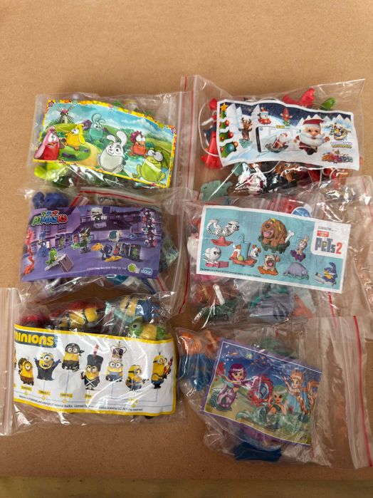 Играчки от яйца Киндер / Kinder