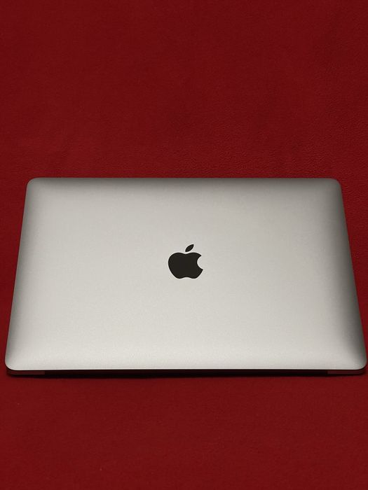 MacBook Air 13, M1 100%
