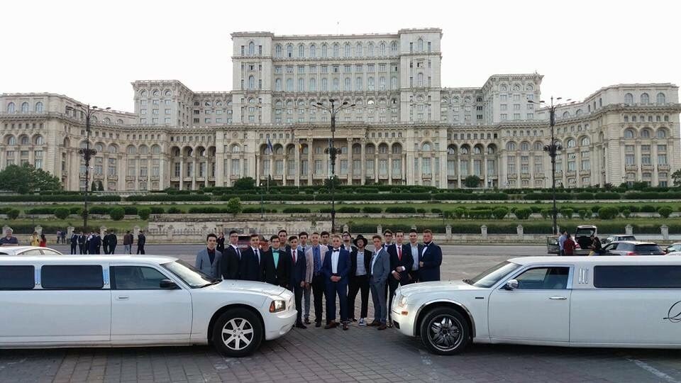 Limuzine de inchiriat de la 350 lei/ora - inchiriere limuzina nunta