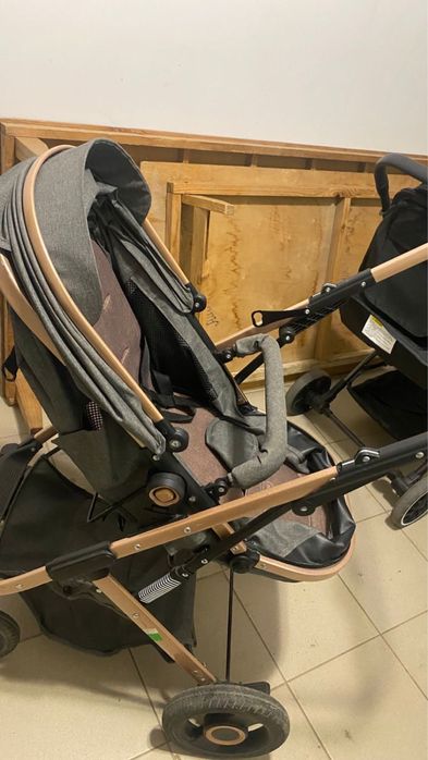 Коляска 2в1 торг есть