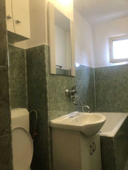 Apartament 2 cam / et 1 / de vanzare