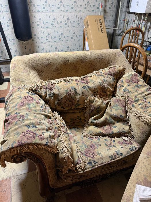 Продаю диваны комплект