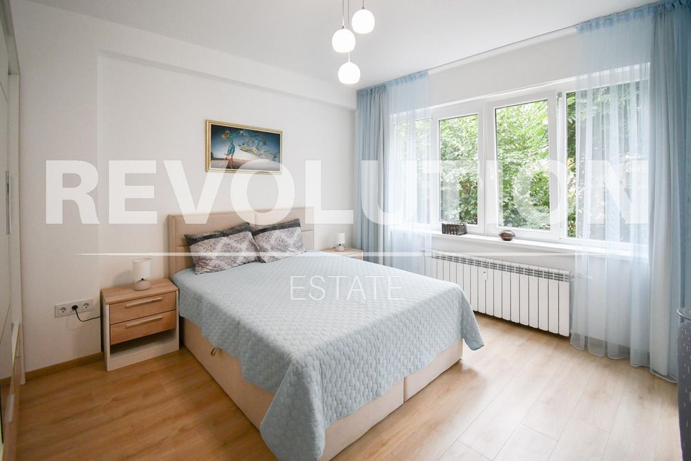 Дава се под наем Четиристаен апартамент в София, Център - 130 кв.м за 1350 € - Снимка #7