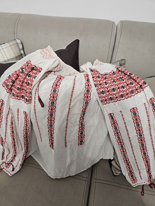 Vand camasi cusute( ii) pt costum popular