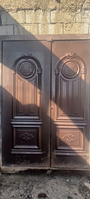 Darvoza mateli qalin