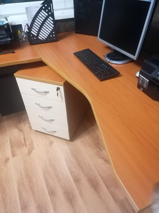 Бюро за работа и игри